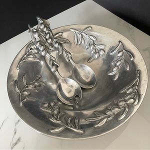 Olive Salad Bowl with Servers by Mariposa